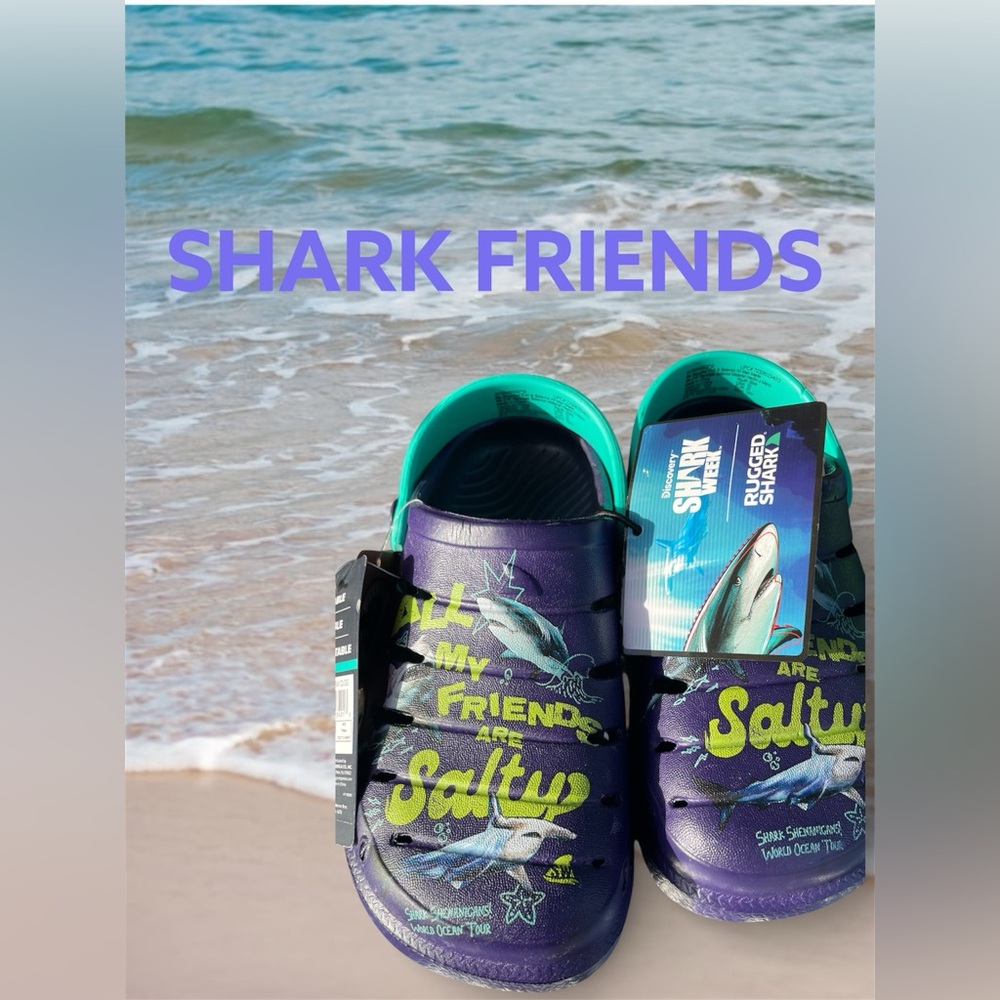 NWT Discovery Rugged Shark lil Boys size 13 Water or daily wear comfy shoes NEW